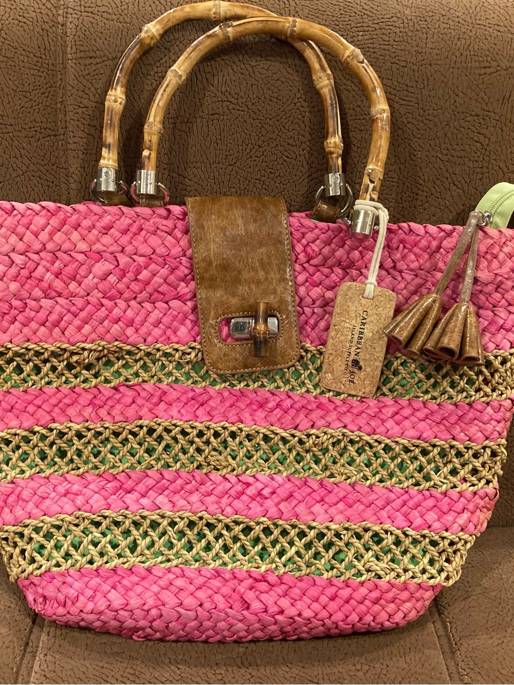 NWT Caribbean Joe Pink Beige Woven Straw Tote with Bamboo Handles , Green inside